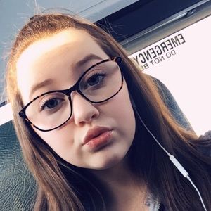 Meet your Posher, Bethany